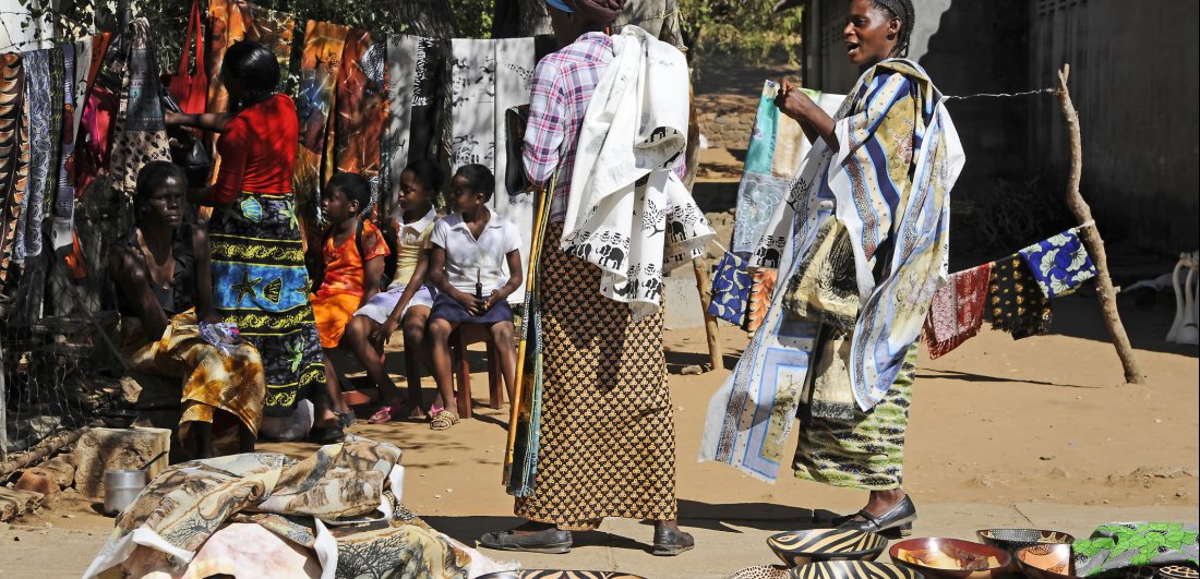 Zimbabwean curio market in Victoria Falls