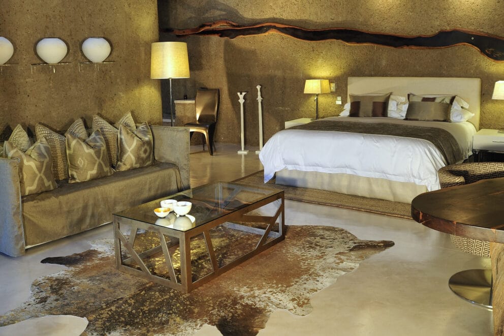 Sabi Sabi Earth Lodge Sabi Sabi Earth Lodge Sabi Sand Game Reserve   Earth Lodge   Suite 992x661 