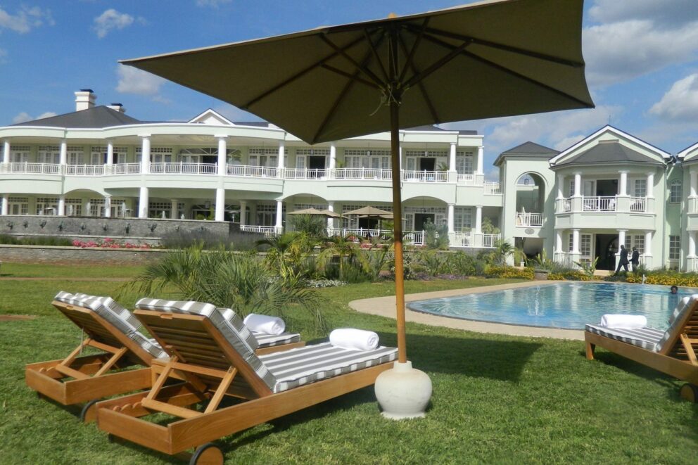 hemingways safaris africa services