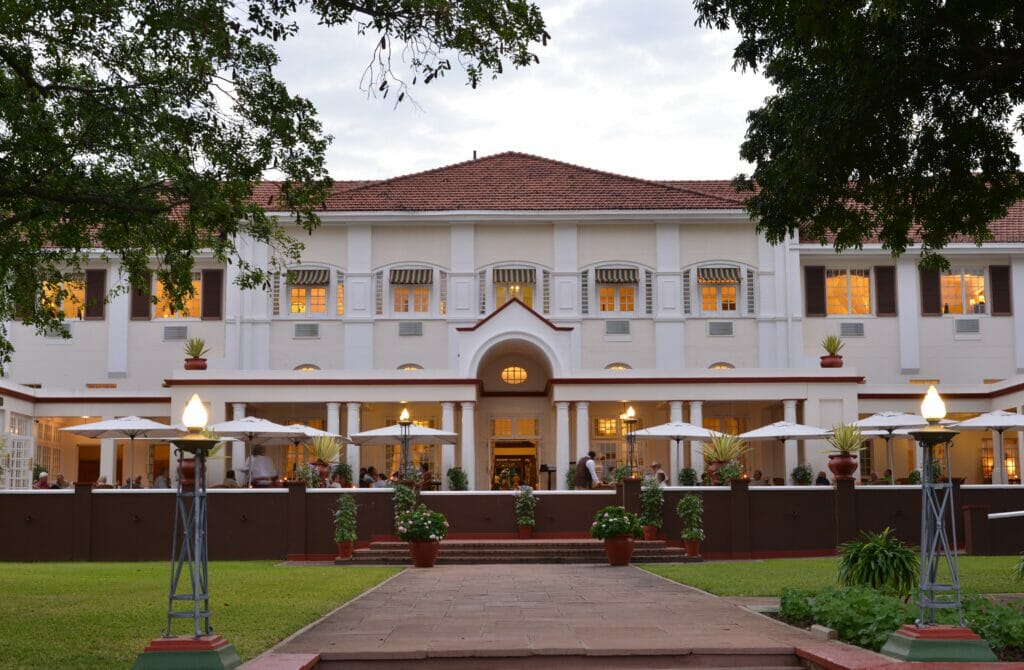 Stanleys Terrace at Victoria Falls Hotel | Photo credits: Victoria Falls Hotel