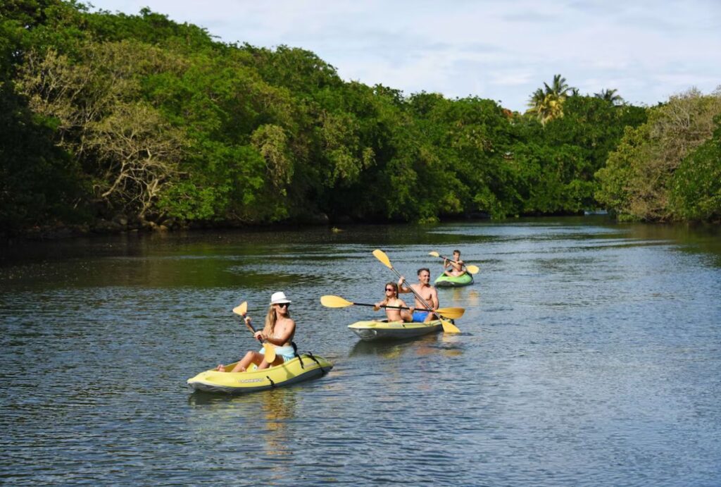 Kayaking in Mauritius. Photo: Radisson Blu Azuri Resort Spa Mauritius