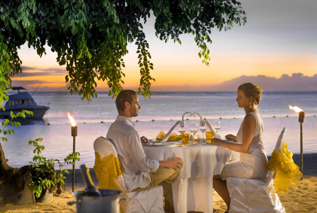 Romantic Dinner on the Beach | Photo credit: Sofitel Mauritius L'Impérial Resort & Spa